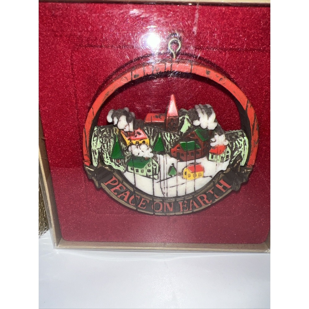 Lot If 2 Tree Trimming Collection. - Picture 2 of 4